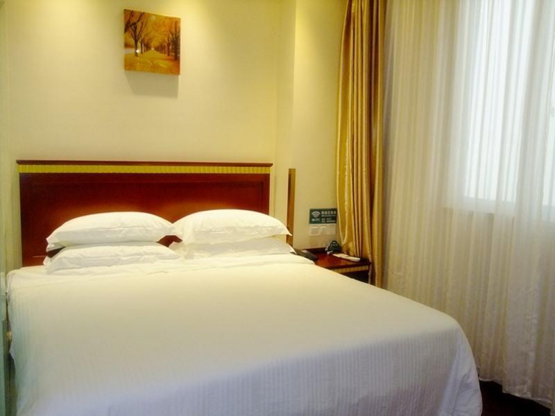 Greentree Inn Chongqing North Railway Station Express Hotel Exterior photo